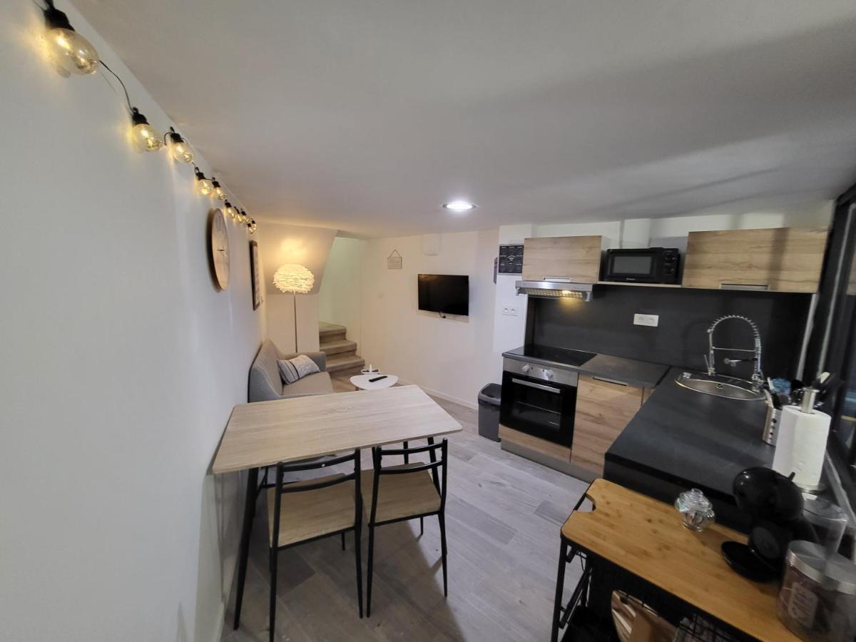 Superbe Appartement T2 Centre Historique Ла Сутерен Екстериор снимка
